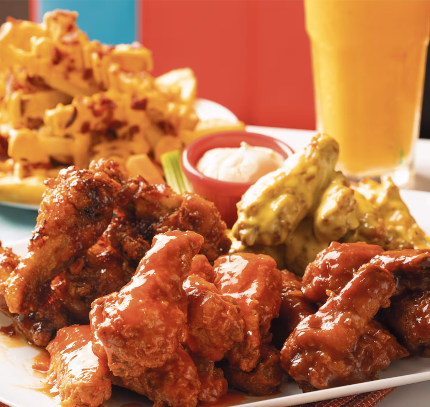 Combo de alitas con salsa BBQ